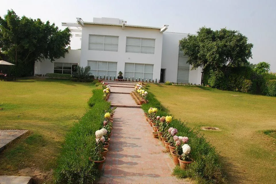 Aravli Vista Hotel Gurgaon Country house
